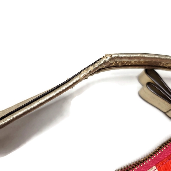 Coach Signature Daisy Poppy Pop C Graffiti Demi Crossbody bag with long strap. - Picture 3 of 10